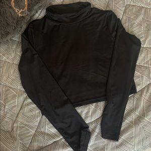 Long sleeve crop top